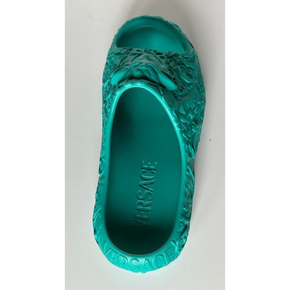 NIB $525 Versace Medusa Head Slides Pool Sandals … - image 5